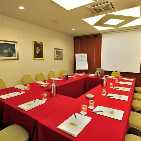 Plaza Отель Перуджа