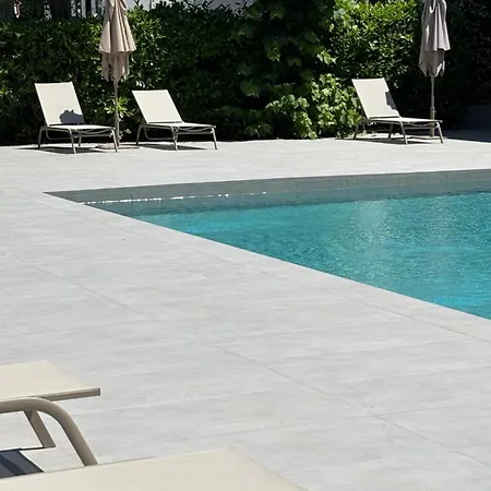 Ξενοδοχείο Plaza 4*