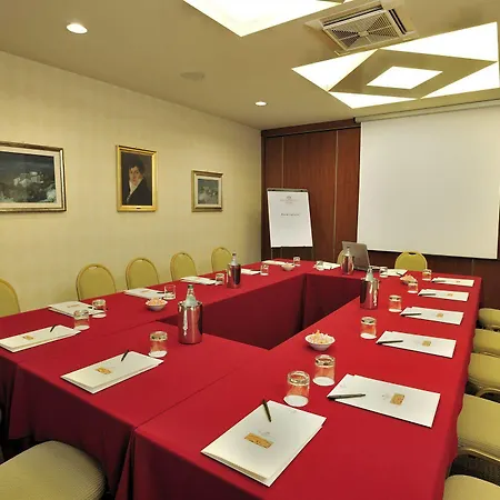 Hotel Plaza 4*
